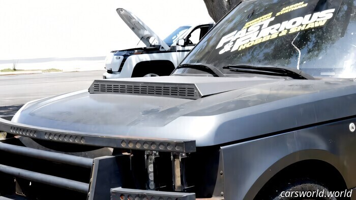 Le auto da stunt di Fast and Furious vanno all'asta: sembrano sopravvissute a una guerra | Carscoops